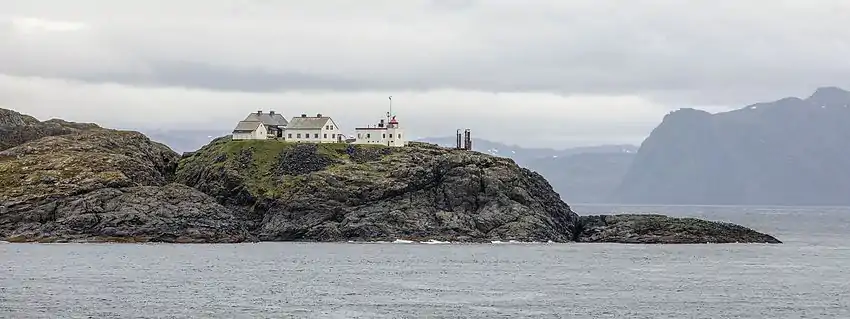 Helnes fyr, Magerøya