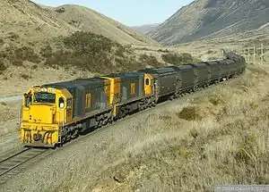 The NZR DX class, a GE U26C