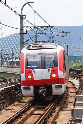 A line 2 train near Xianhemen station