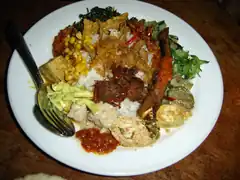 Nasi campur, Balinese version