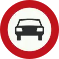 C6: No access for vehicles with more than two wheels (formerly used )