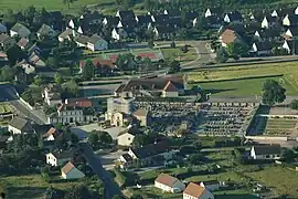 An aerial view of Neuvy