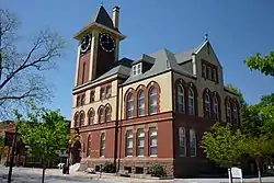 Main façade of the New Bern City Hall