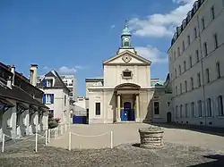 Entry to the Picpus Cemetery, the final resting place of 1306 victims of the local guillotine