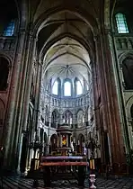 Choir, begun short after 1150, elevation with 4 levels: arc­ade, tribune, triforium, clerestory