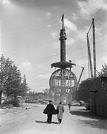 The start of the erection of the frame (11 April 1957)