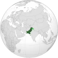 Land controlled by Pakistan shown in dark green; land claimed but not controlled shown in light green