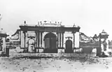 Aspect of the Gate of Callao, located in the Ovalo de la Reina, in 1870