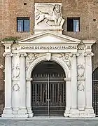 Palazzo del Podestà  Maine gate