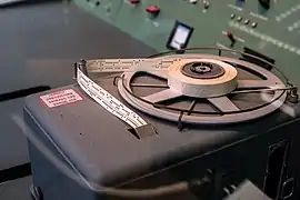 A large-capacity industrial tape reader