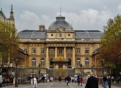 East entrance of the Cour de Cassation on the Cour de Mai (19th century)