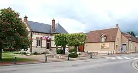 The town hall in Paucourt