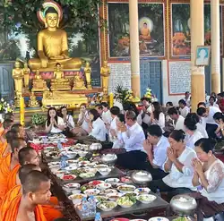 Image 53Pchum Ben, also known as "Ancestors' Day". (from Culture of Cambodia)