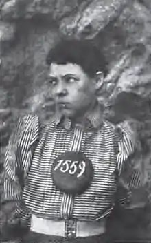 Pearl Hart at the prison in 1899.