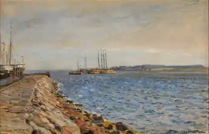 Lot from a harbor pier (1914)