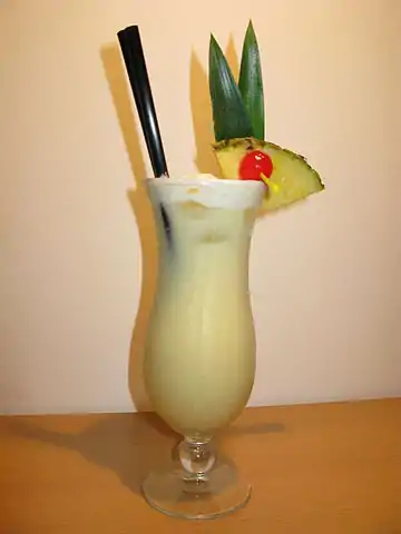 Image 17A piña colada (from List of cocktails)