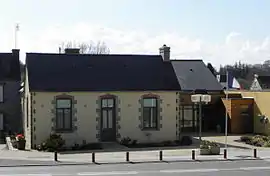 The town hall in Plounévez-Quintin