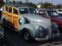 1940 Pontiac Torpedo Special Series 25 woodie