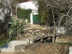 The smallest international bridge in the world