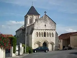 The church in Réaux