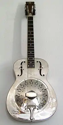 Resonator guitar