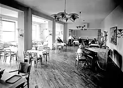 Academy Crown lamp in Copenhagen restaurant (1937)