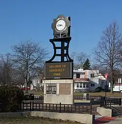 Roosevelt Park Clock