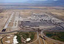 Image 37Salt Lake International Airport is the largest airport in Utah (from Utah)