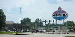 The Amoco sign at the corner of Clayton Avenue and Skinker Boulevard is a famous landmark that is viewable from I-64/US-40.