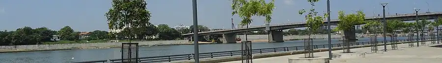 Subhas Bridge from Sabarmati River Front