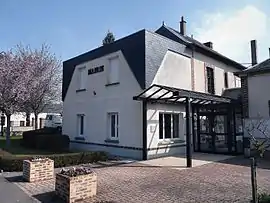 The town hall in Saint-Denis-Lanneray