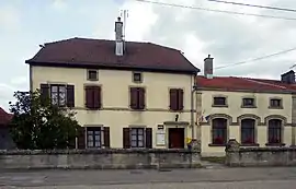 The town hall in Saint-Julien