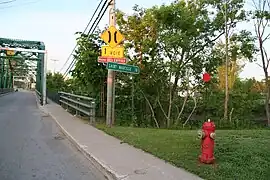 Road signs, (route 352), Saint-Stanislas