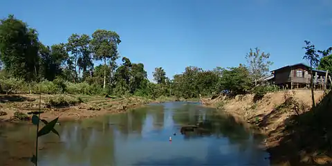 Ban Huay Lanong, a Tahoy village