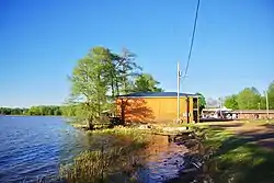 Buildings along Lakeview Drive, with Reelfoot Lake on the left