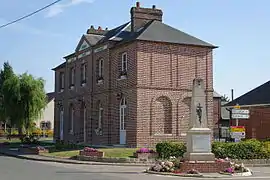 The town hall in Servaville-Salmonville