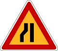 Left lane decrease / End of left crawler lane