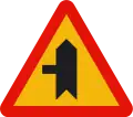 TP-1bIntersection with priority on the road on the left