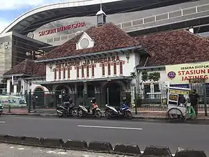 Jatinegara Station