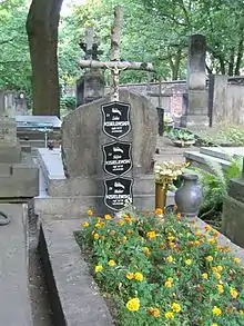 Kisielewski's grave in Warsaw