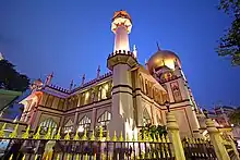 Image 37The Sultan Mosque, built in 1826 in the Kampong Glam district, is the oldest and one of the largest mosque in Singapore. (from Singaporeans)