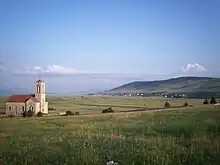 Panoramic view of Šumnjaci and the village church