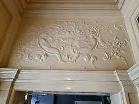 Entrance ornamental plasterwork