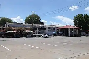 Taphan Hin railway station