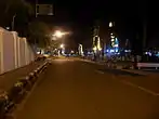 Jalanan kota Tenggarong pada malam hari.