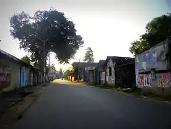 Road towards Downtown Kollam area, Thamarakulam