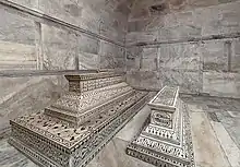 Tombs- Quranic verses with Calligraphy Persian Nask style.