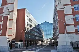 Seat of the departmental council (1999), by the architect Robert Venturi, winner of the Pritzker Architecture Prize in 1991