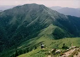 Mount Jirogyu from the top of Mount Tsurugi