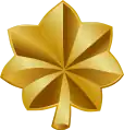 gold maple leaf